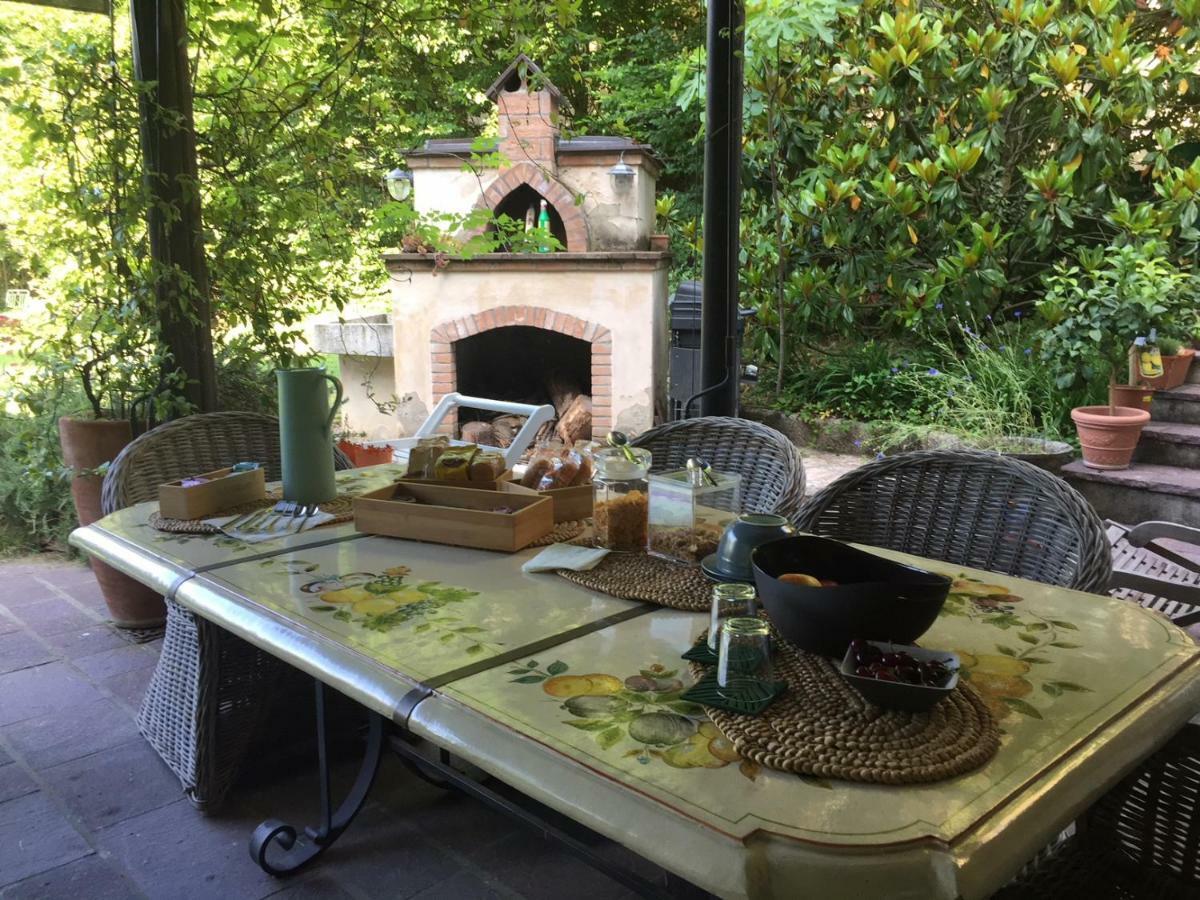 B&B Villa Al Parco Sala Baganza Bagian luar foto